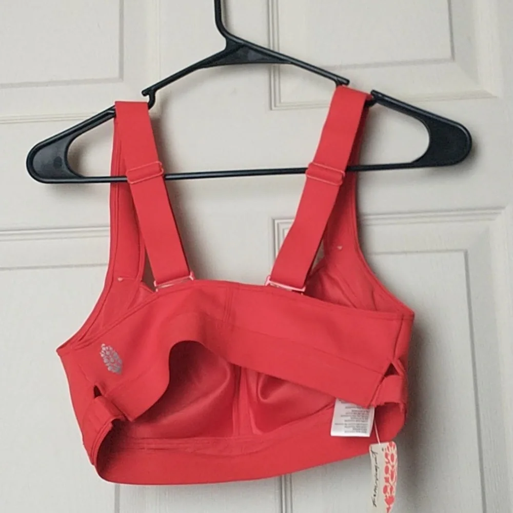 NWT Free People FP Movement Make A Move Bra in Tango Red - Picture 2 of 4